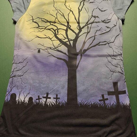 Set of 2 Bride & Groom Skeleton Dual Sided Graphic T-Shirts - Juniors Medium - Picture 3 of 10